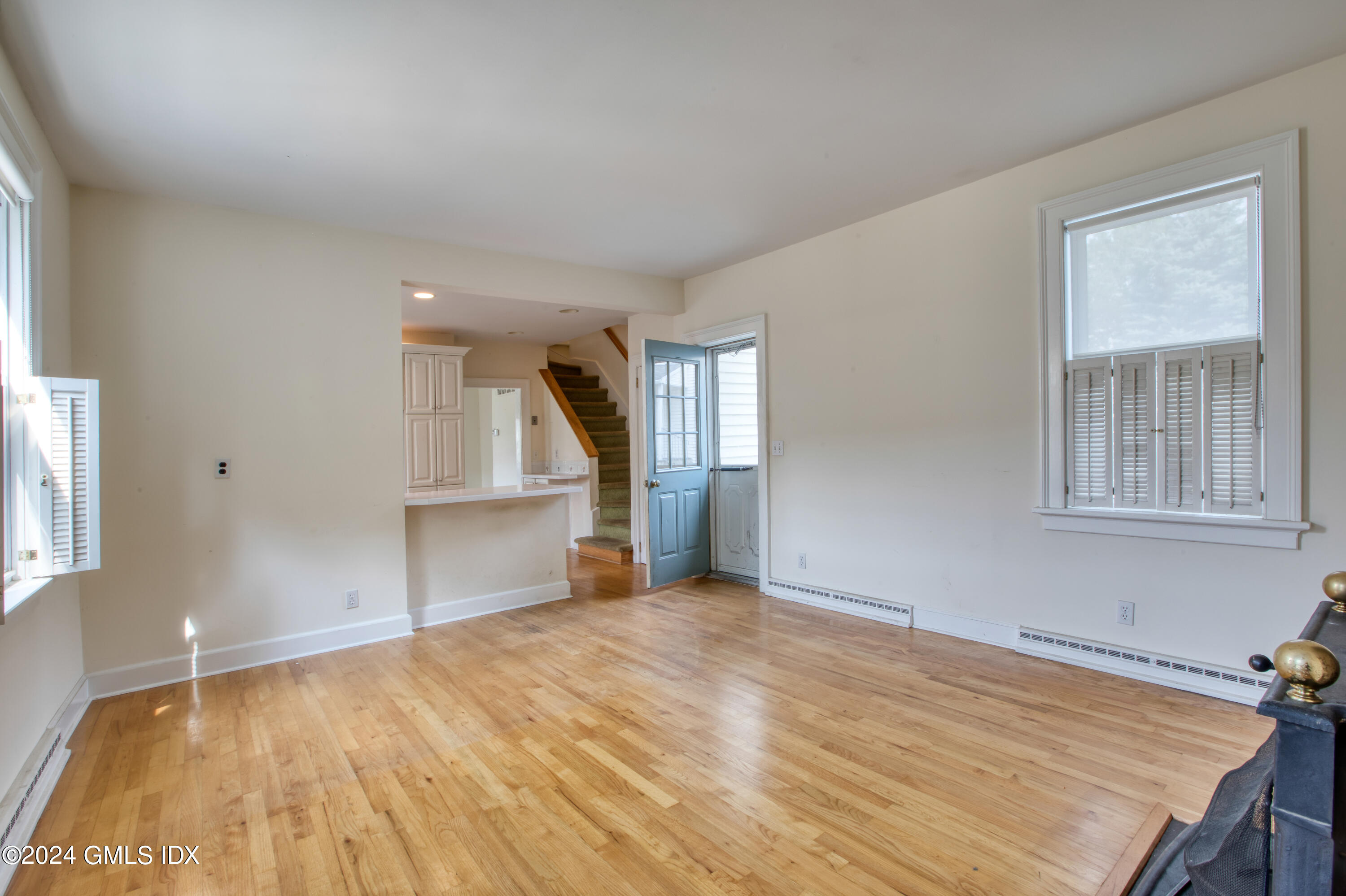 29 Pemberwick Road Greenwich, CT 06831 - Photo 3 of 35 4-864A8001-14