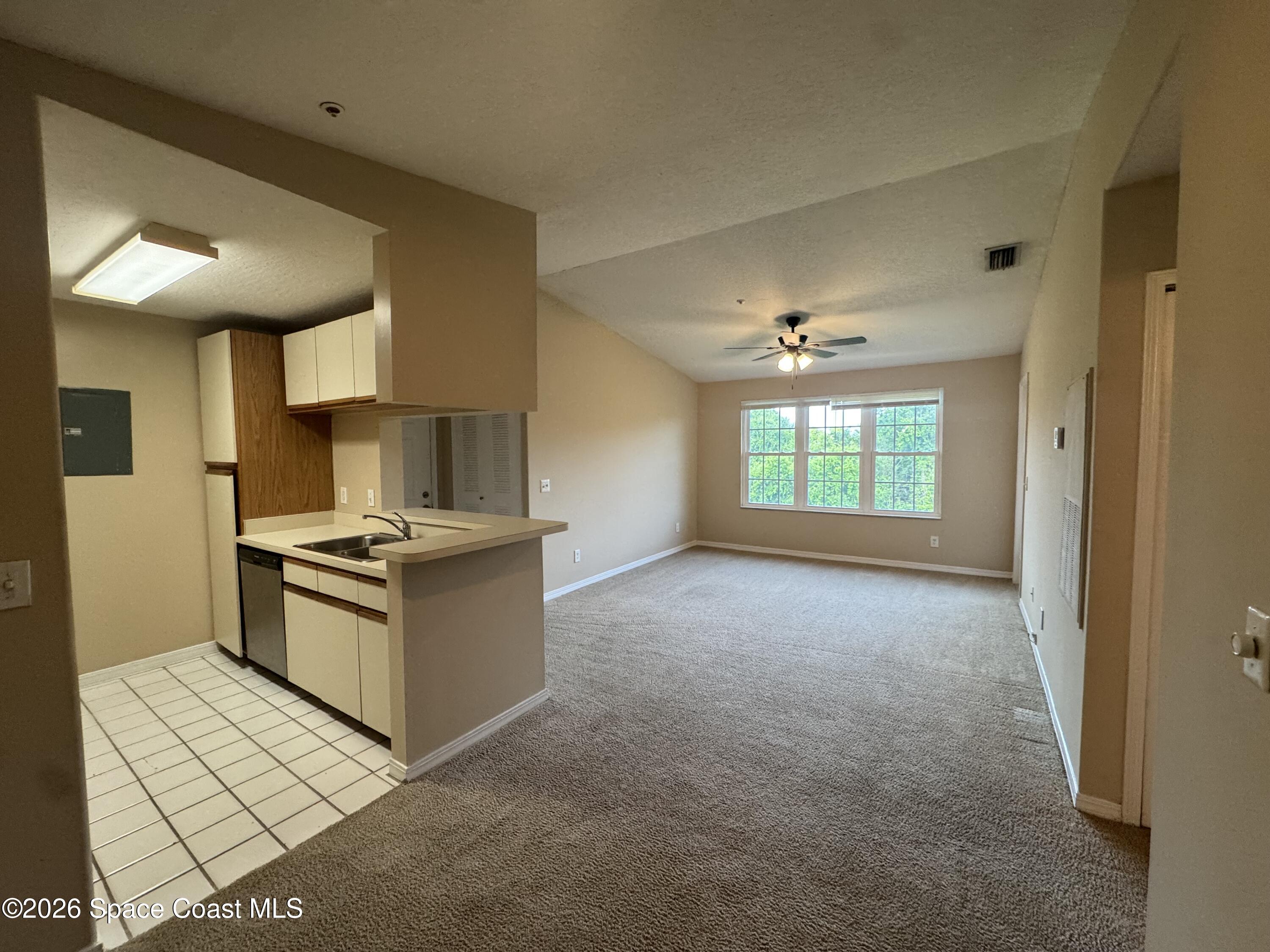 7667 North Wickham Road, Unit 1120 Melbourne, FL 32940 - Photo 5 of 20 IMG_7123