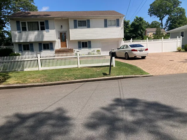 $2,500 | 745 Centerwood Street, West Babylon, NY 11704