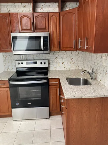 $2,500 | 745 Centerwood Street, West Babylon, NY 11704