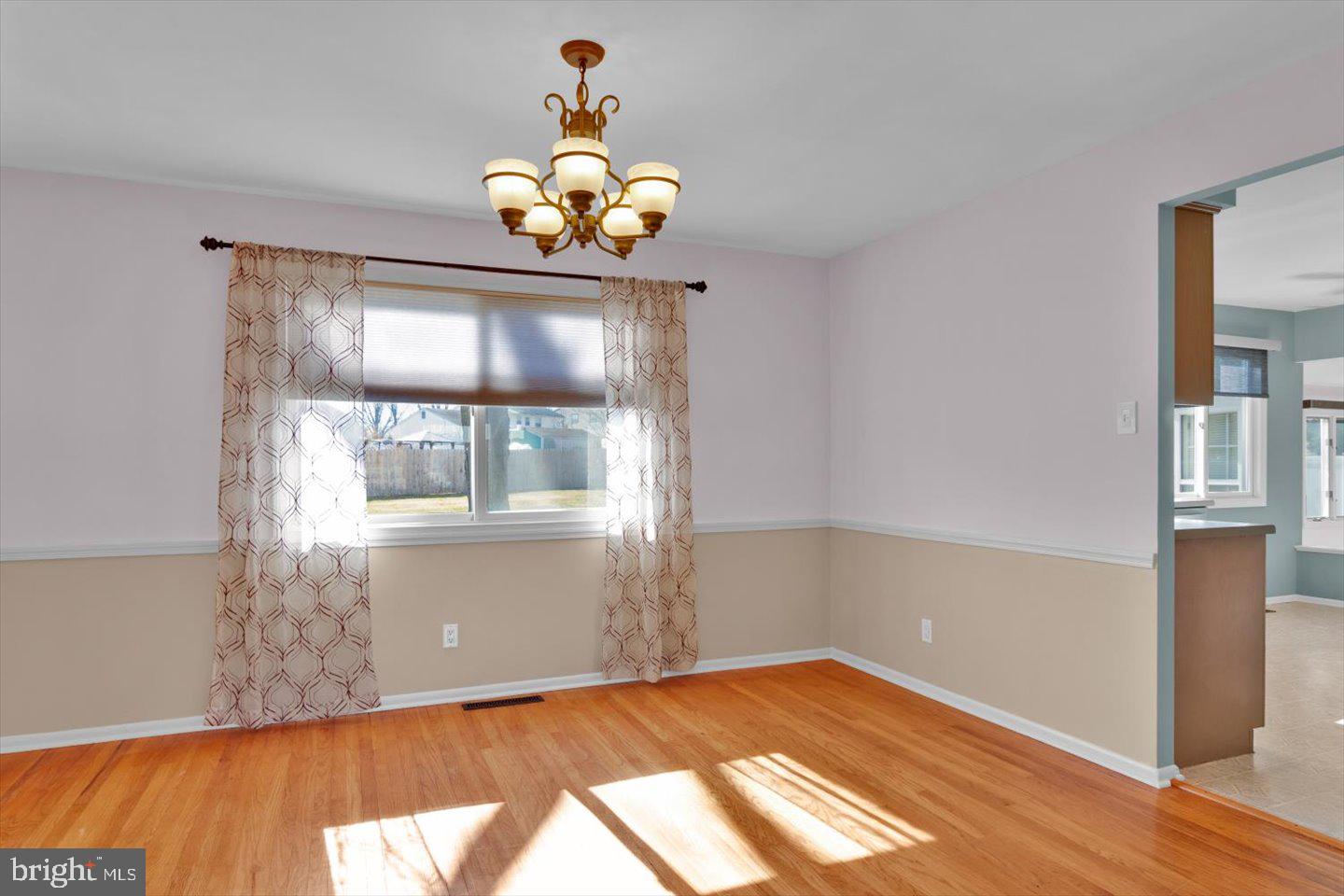 104 Lamp Post Lane Cherry Hill, NJ 08003 - Photo 11 of 44