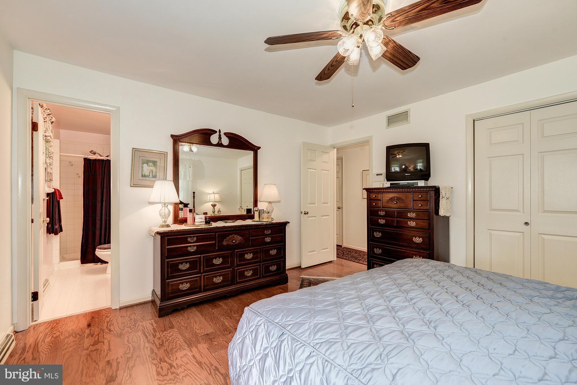 24711 Ridge Road Damascus, MD 20872 - Photo 12 of 30 Bedroom (Master)