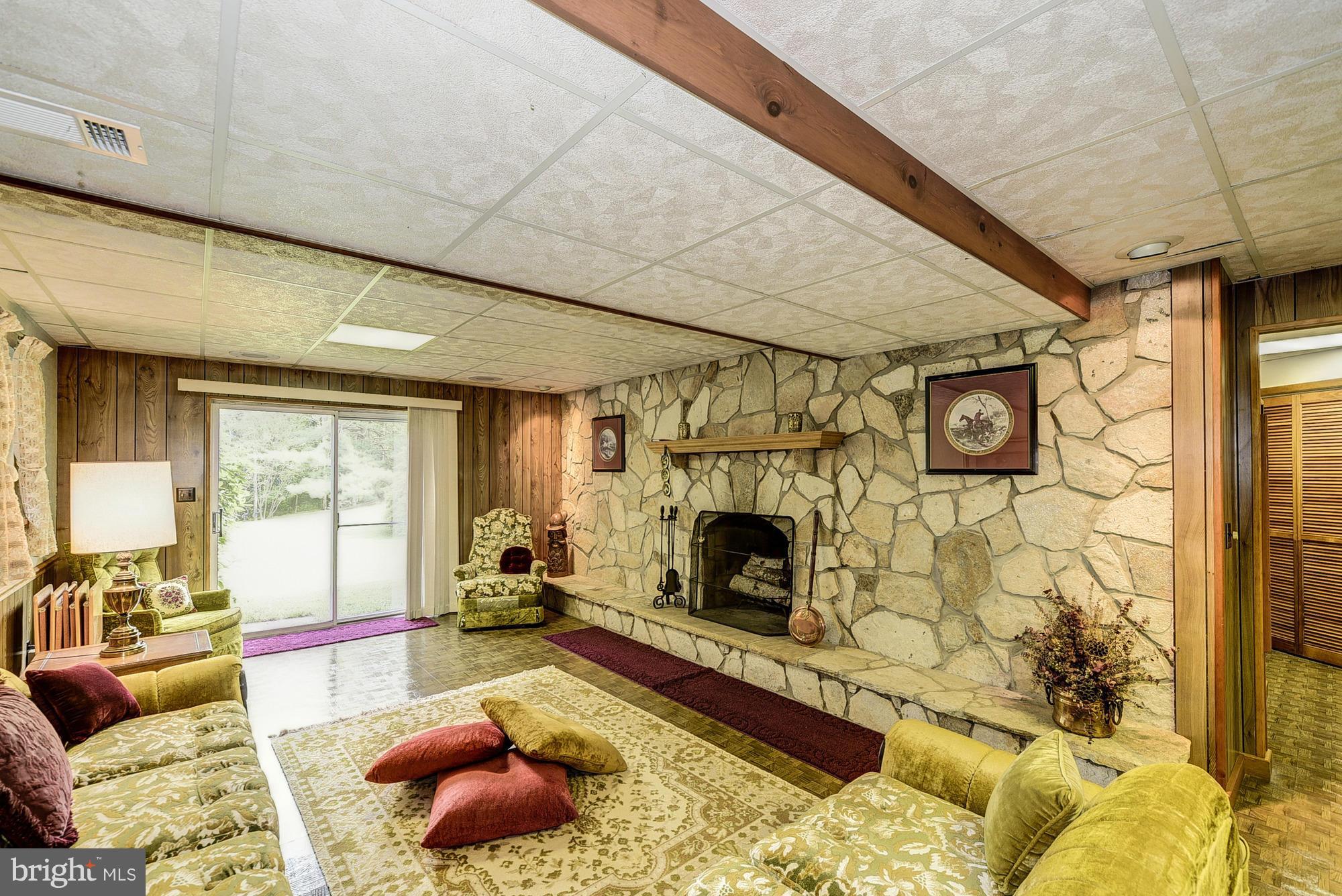 24711 Ridge Road Damascus, MD 20872 - Photo 19 of 30 Family Room