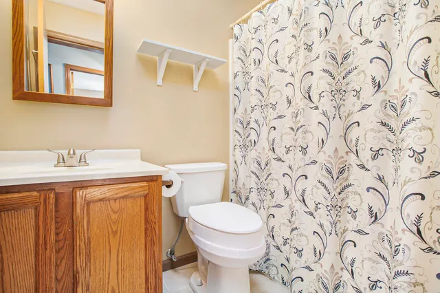 $349,900 | 437 Kenaston Drive, Coldwater, MI 49036