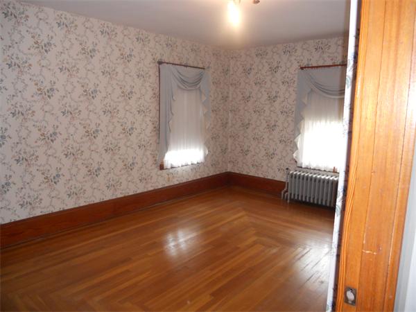 365 Middle Street Fall River, MA 02724 - Photo 9 of 13 Gallery Image 9