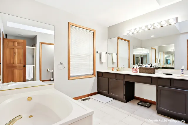 $425,000 | 1670 Yosemite Parkway, Algonquin, IL 60102