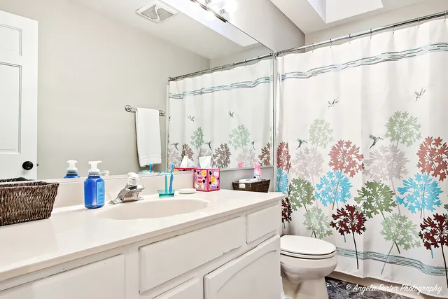 $425,000 | 1670 Yosemite Parkway, Algonquin, IL 60102