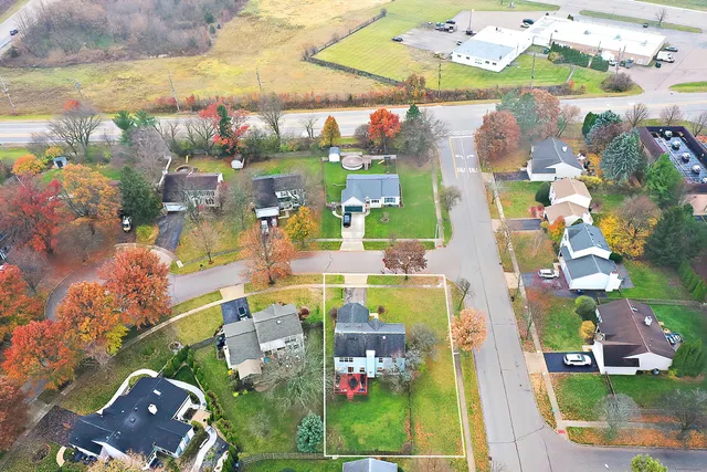 $425,000 | 1670 Yosemite Parkway, Algonquin, IL 60102