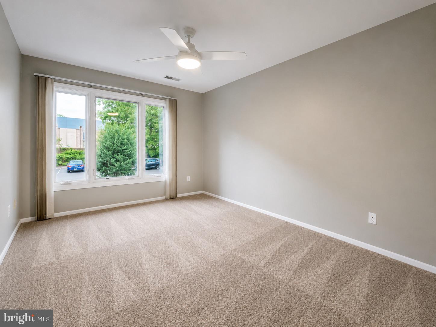 1975 Lakeport Way Reston, VA 20191 - Photo 24 of 35