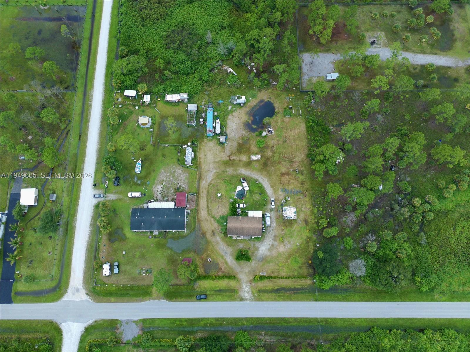 612 Hunting Clb Avenue Clewiston, FL 33440 - Photo 35 of 36 a view of yard