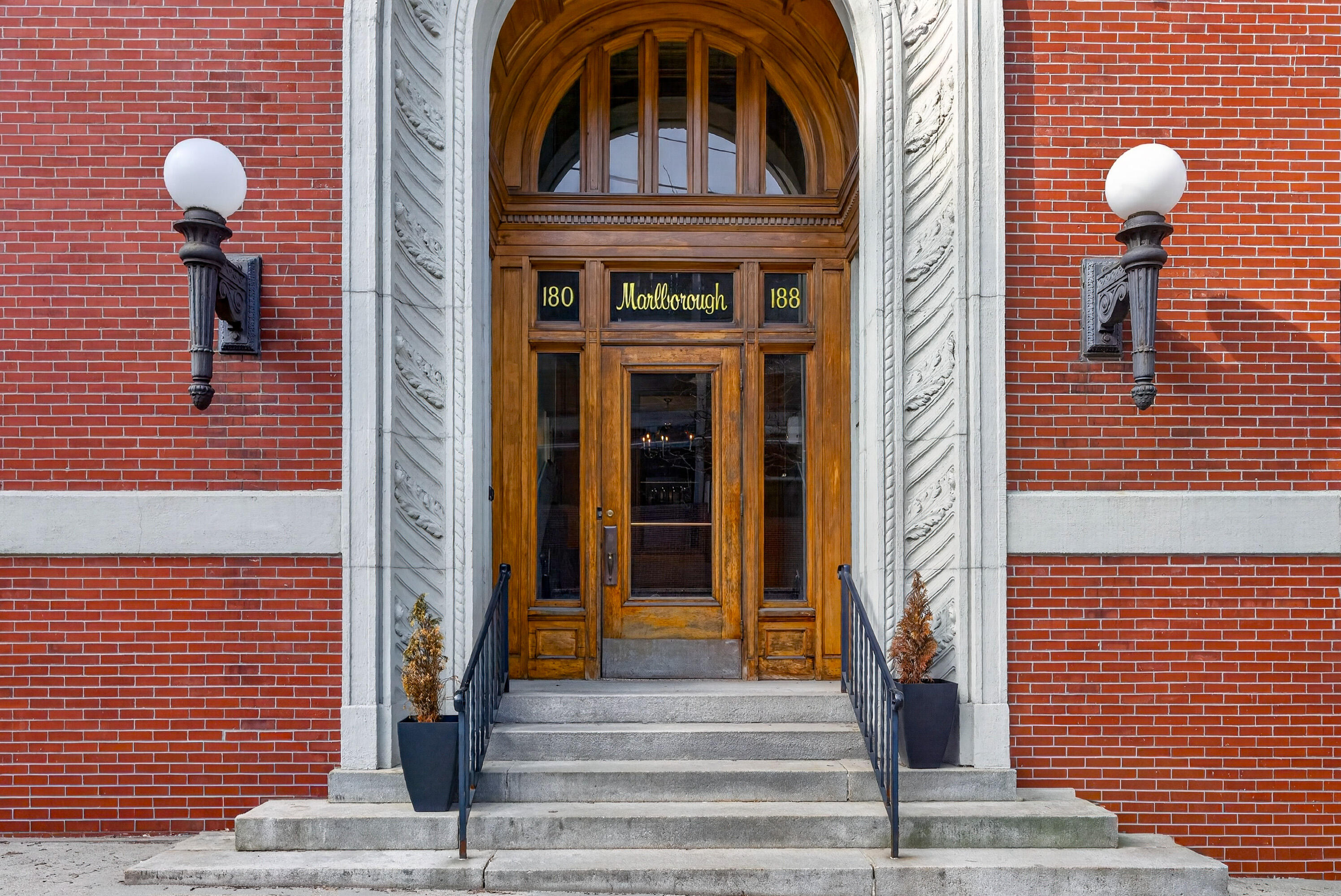 5_180 High St_Morneau Studios