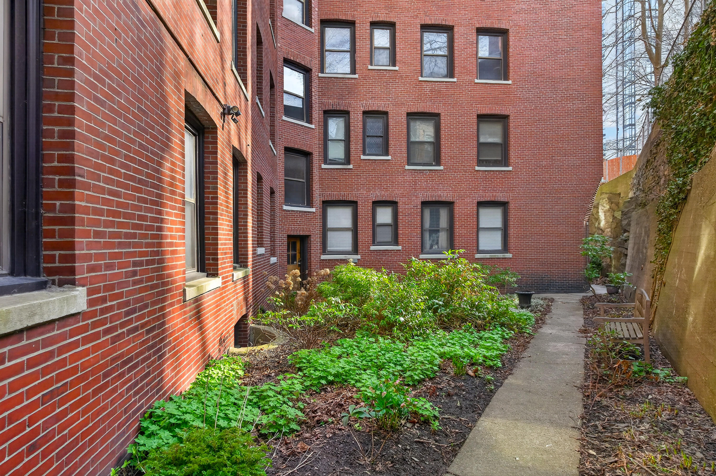 180 High Street, Unit 24 Portland, ME 04101 - Photo 25 of 26 6_180 High St_Morneau Studios