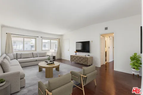 $525,000 | 8710 Belford Avenue, Unit 215B, Los Angeles, CA 90045