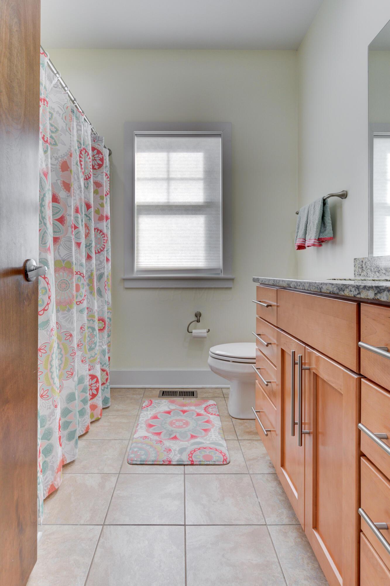 12800 Trenton Road Galena, OH 43021 - Photo 23 of 49 Hall Bath