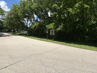 24272 West Bayview Road Antioch, IL 60002 - Photo 2 of 5