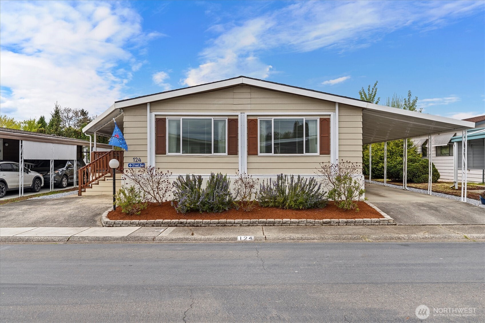 11436 Southeast 208th Street, Unit 124 Kent, WA 98031 - Photo 2 of 26