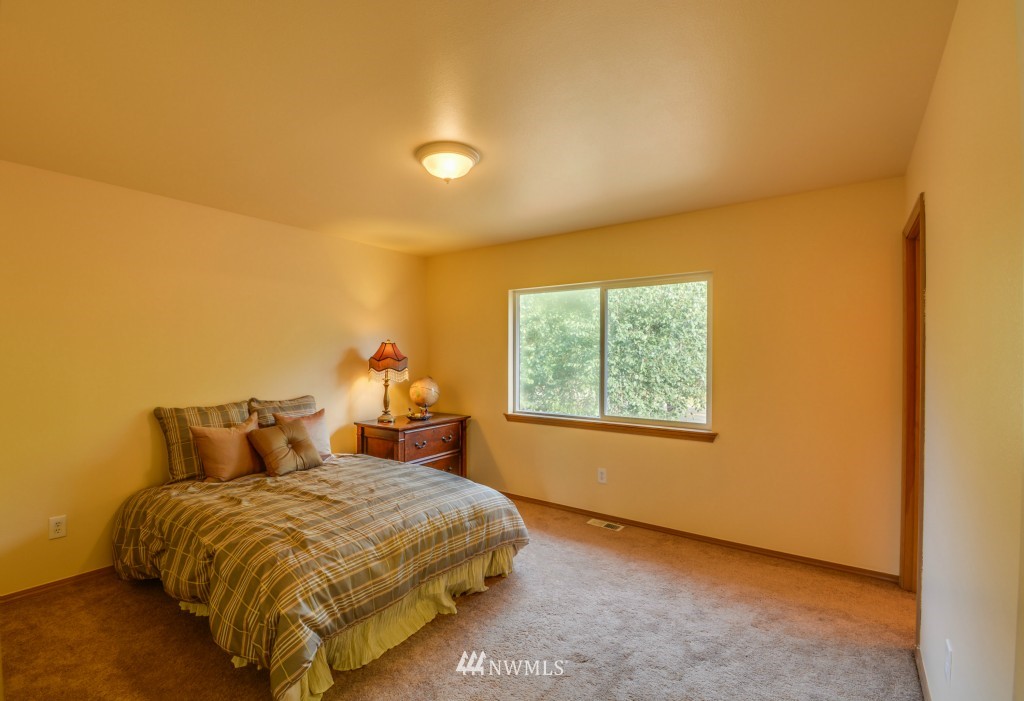 24203 13th Place West Bothell, WA 98021 - Photo 11 of 19