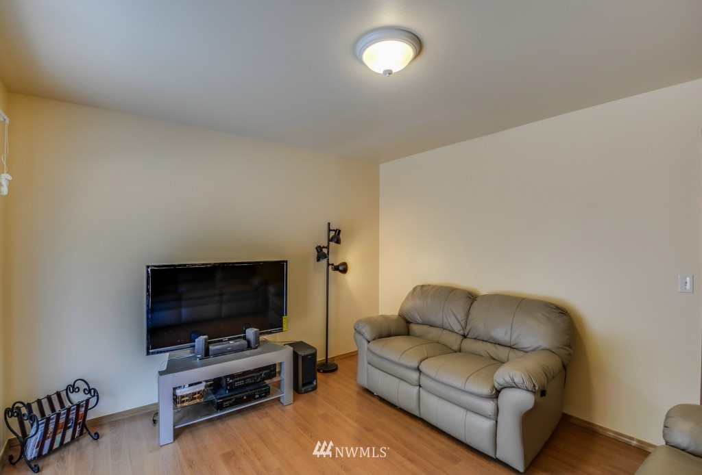 24203 13th Place West Bothell, WA 98021 - Photo 18 of 19