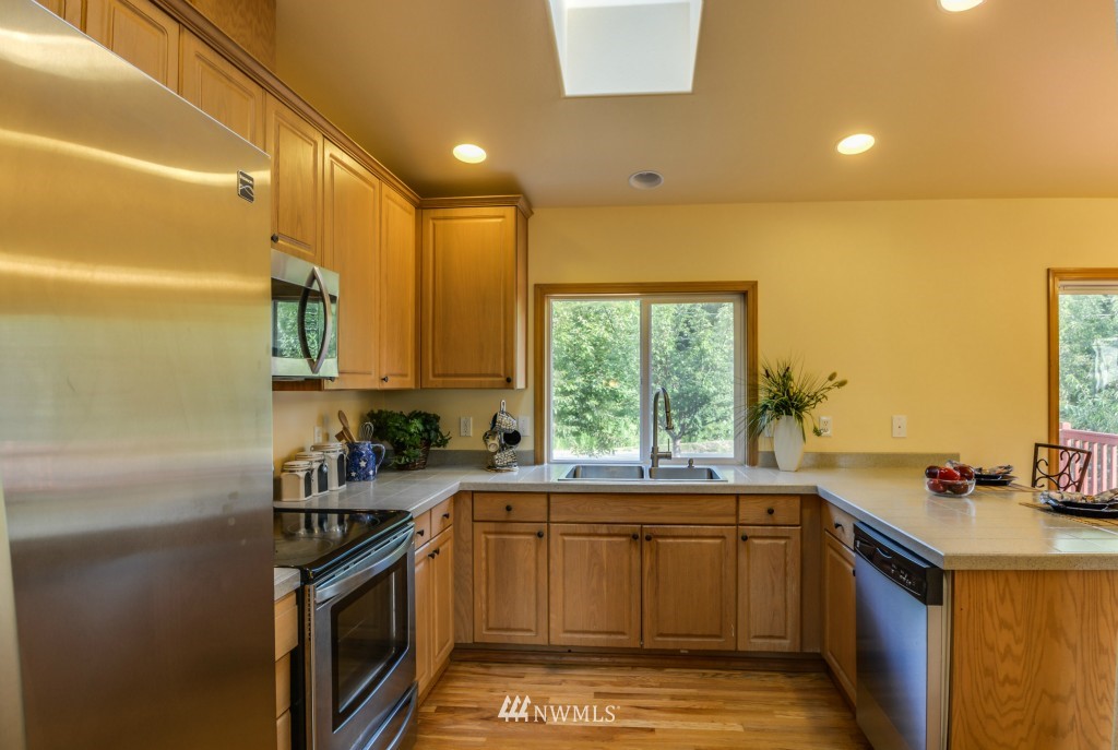 24203 13th Place West Bothell, WA 98021 - Photo 6 of 19