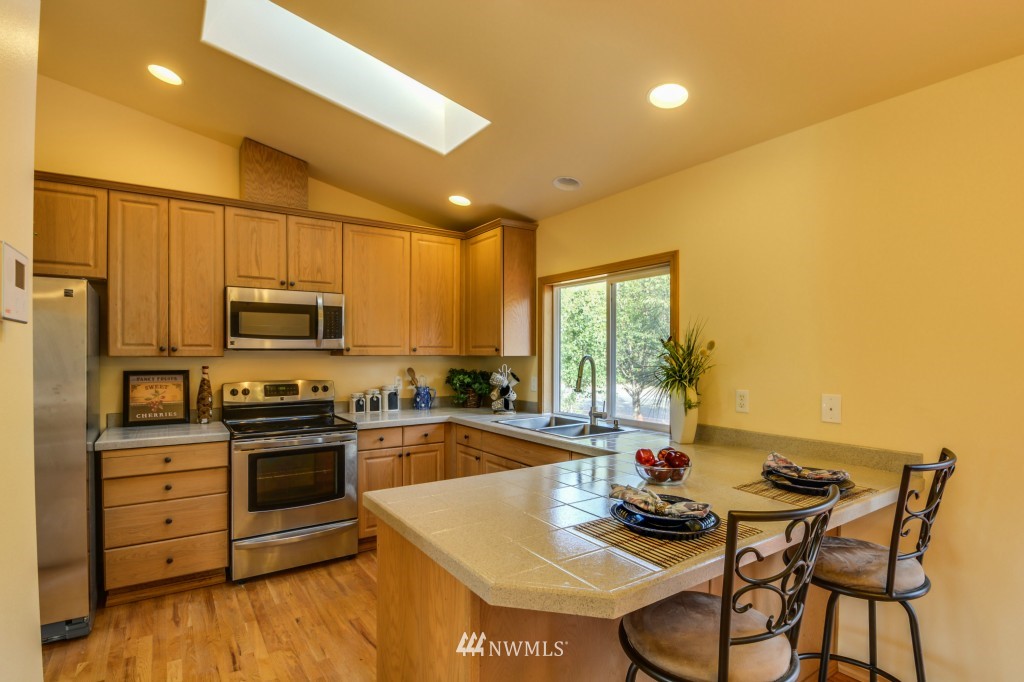 24203 13th Place West Bothell, WA 98021 - Photo 8 of 19