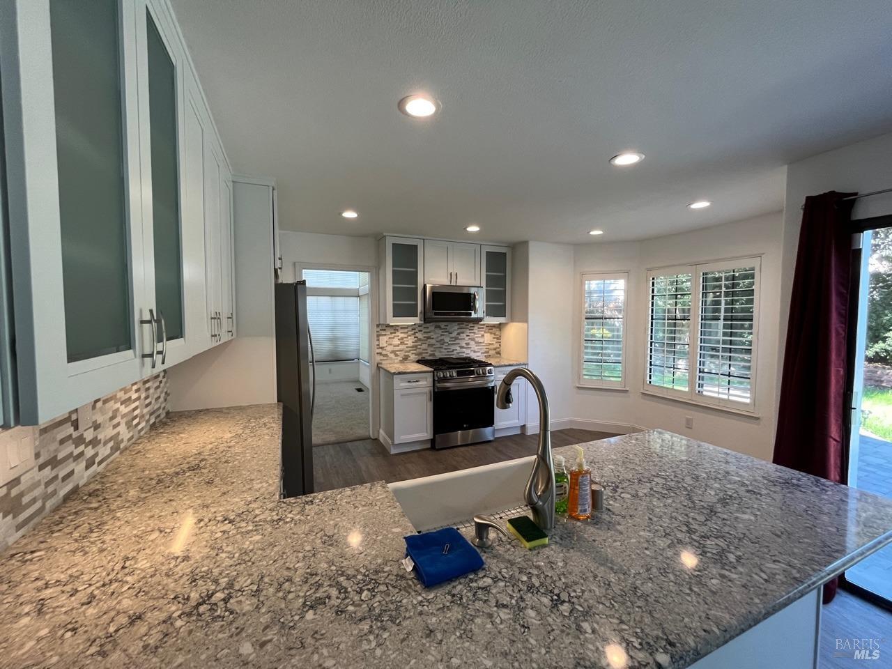 7216 Roxanne Lane Rohnert Park, CA 94928 - Photo 8 of 29