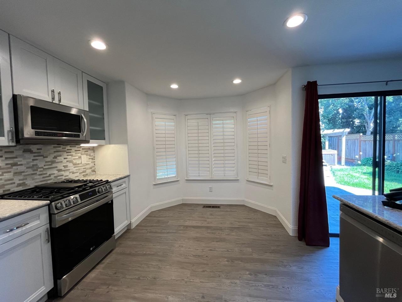 7216 Roxanne Lane Rohnert Park, CA 94928 - Photo 10 of 29