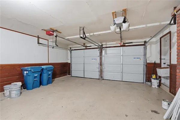 $385,000 | 8018 Nall Avenue, Prairie Village, KS 66208