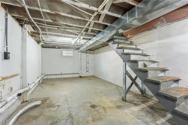 $385,000 | 8018 Nall Avenue, Prairie Village, KS 66208