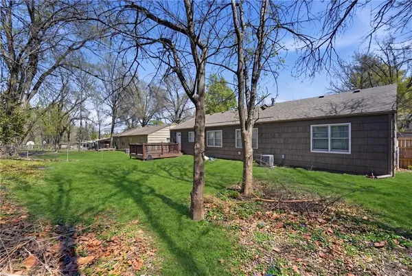 $385,000 | 8018 Nall Avenue, Prairie Village, KS 66208