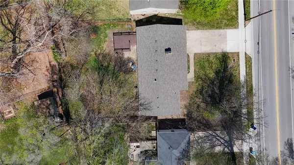 $385,000 | 8018 Nall Avenue, Prairie Village, KS 66208