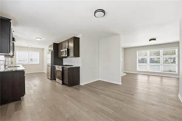 $385,000 | 8018 Nall Avenue, Prairie Village, KS 66208