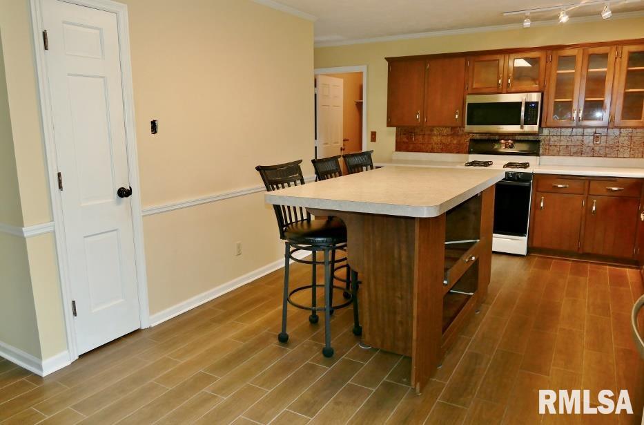 510 West Raintree Road Dunlap, IL 61525 - Photo 15 of 47 Gallery Image 15