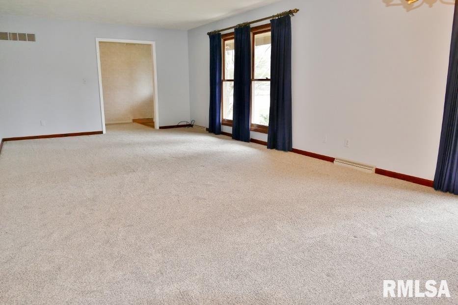 510 West Raintree Road Dunlap, IL 61525 - Photo 8 of 47 Gallery Image 8