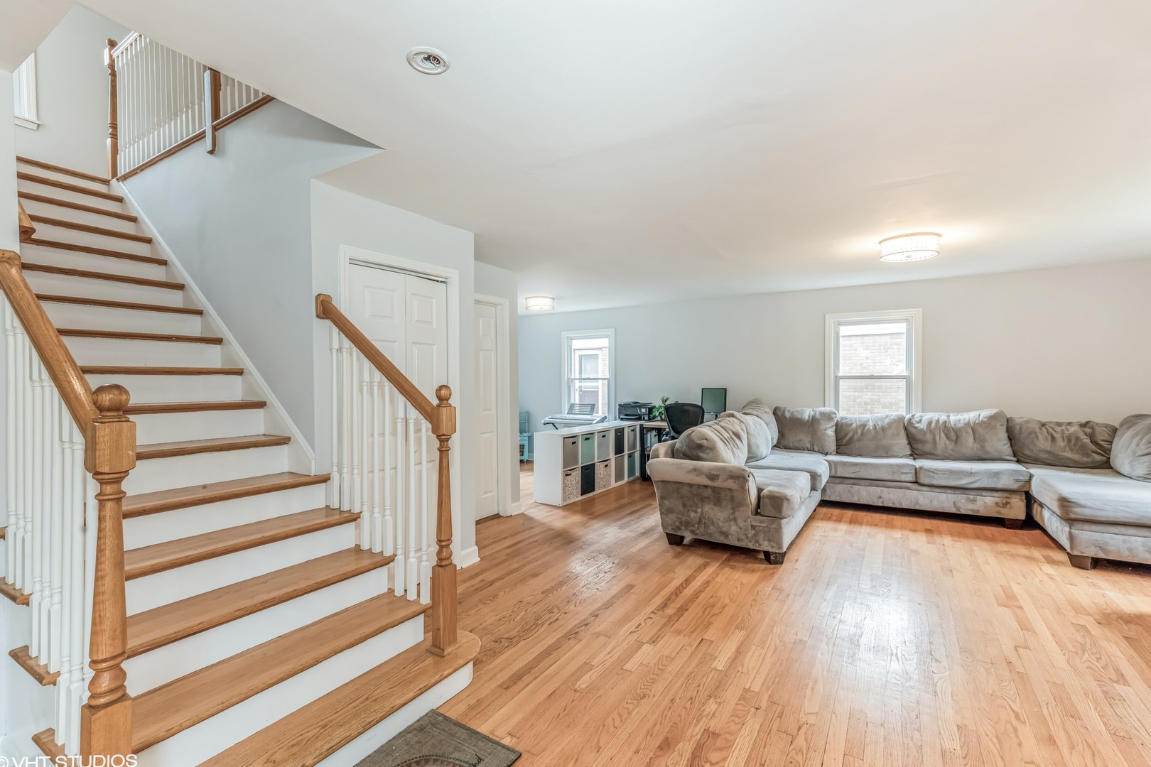 1469 Burr Oak Road Homewood, IL 60430 - Photo 3 of 24 a living room with furniture and wooden floor