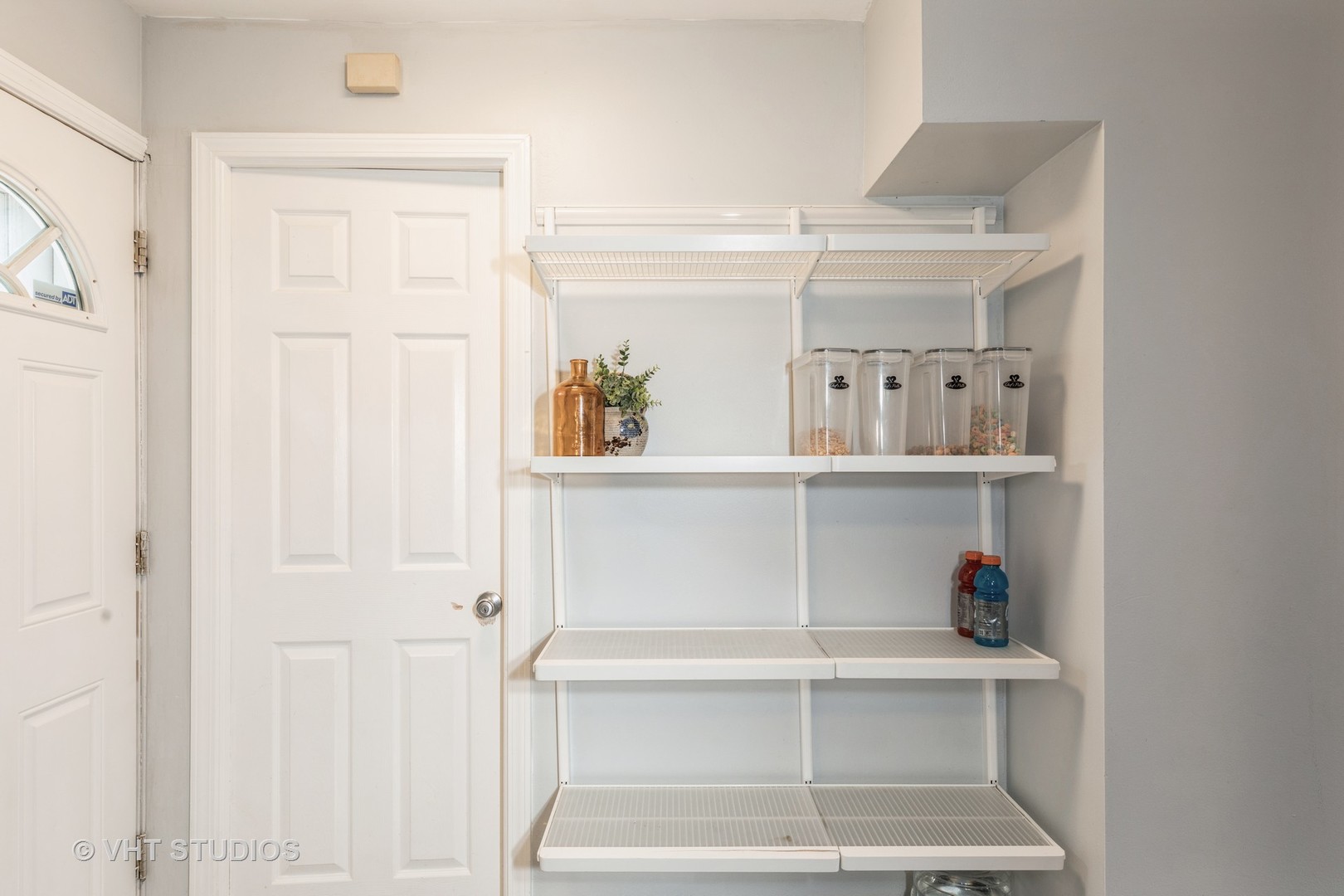 1469 Burr Oak Road Homewood, IL 60430 - Photo 8 of 24 a view of decorative items sitting on a shelf