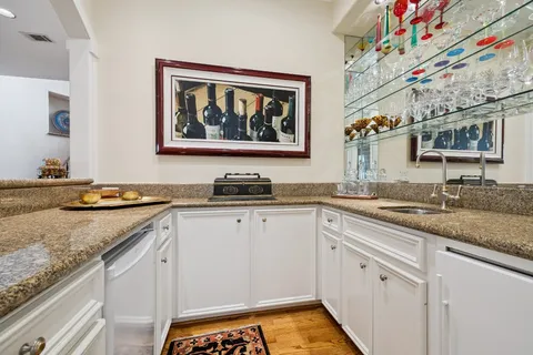 $1,950,000 | 2309 Shakespeare Street, Houston, TX 77030