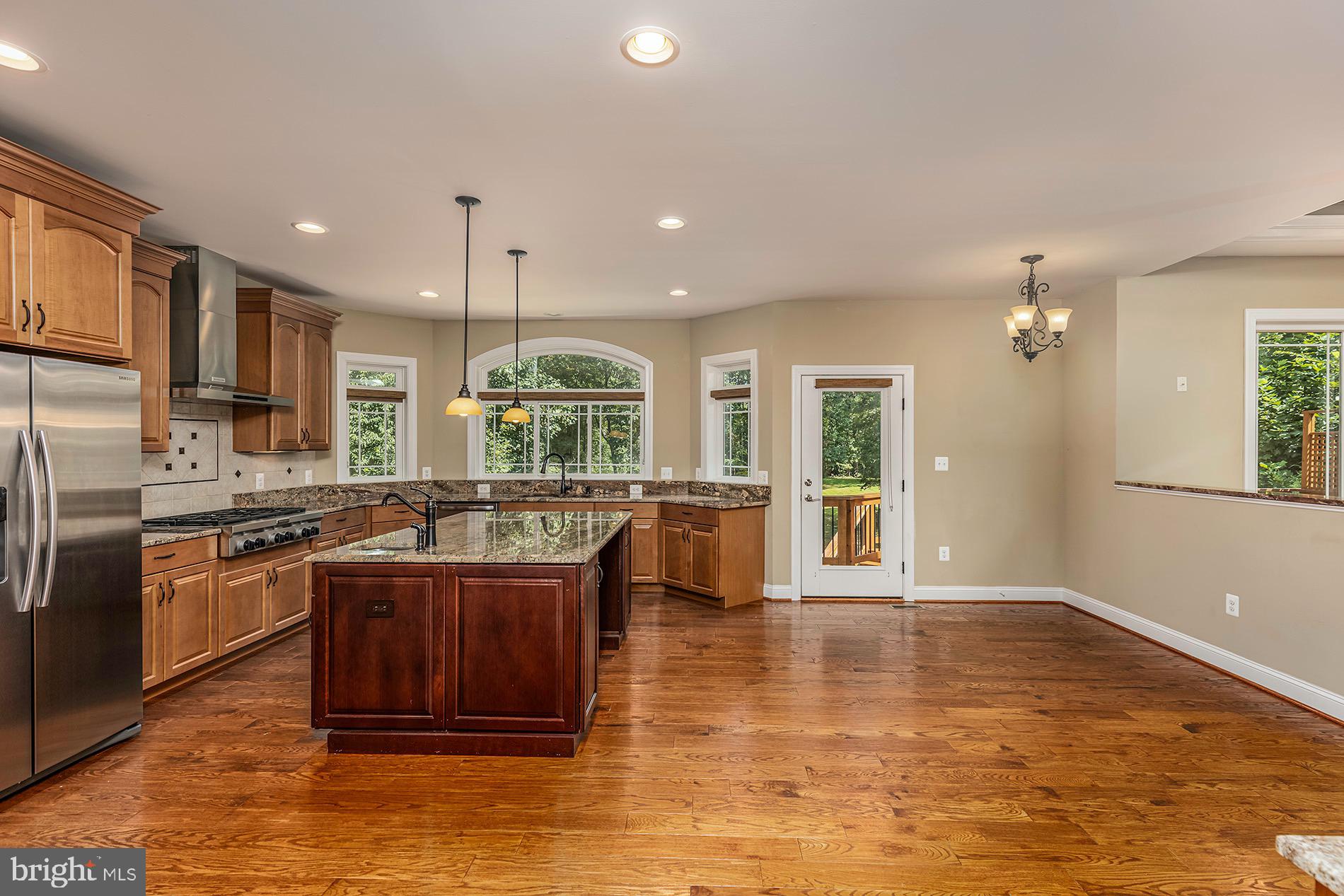 11932 Waples Mill Road Oakton, VA 22124 - Photo 13 of 64