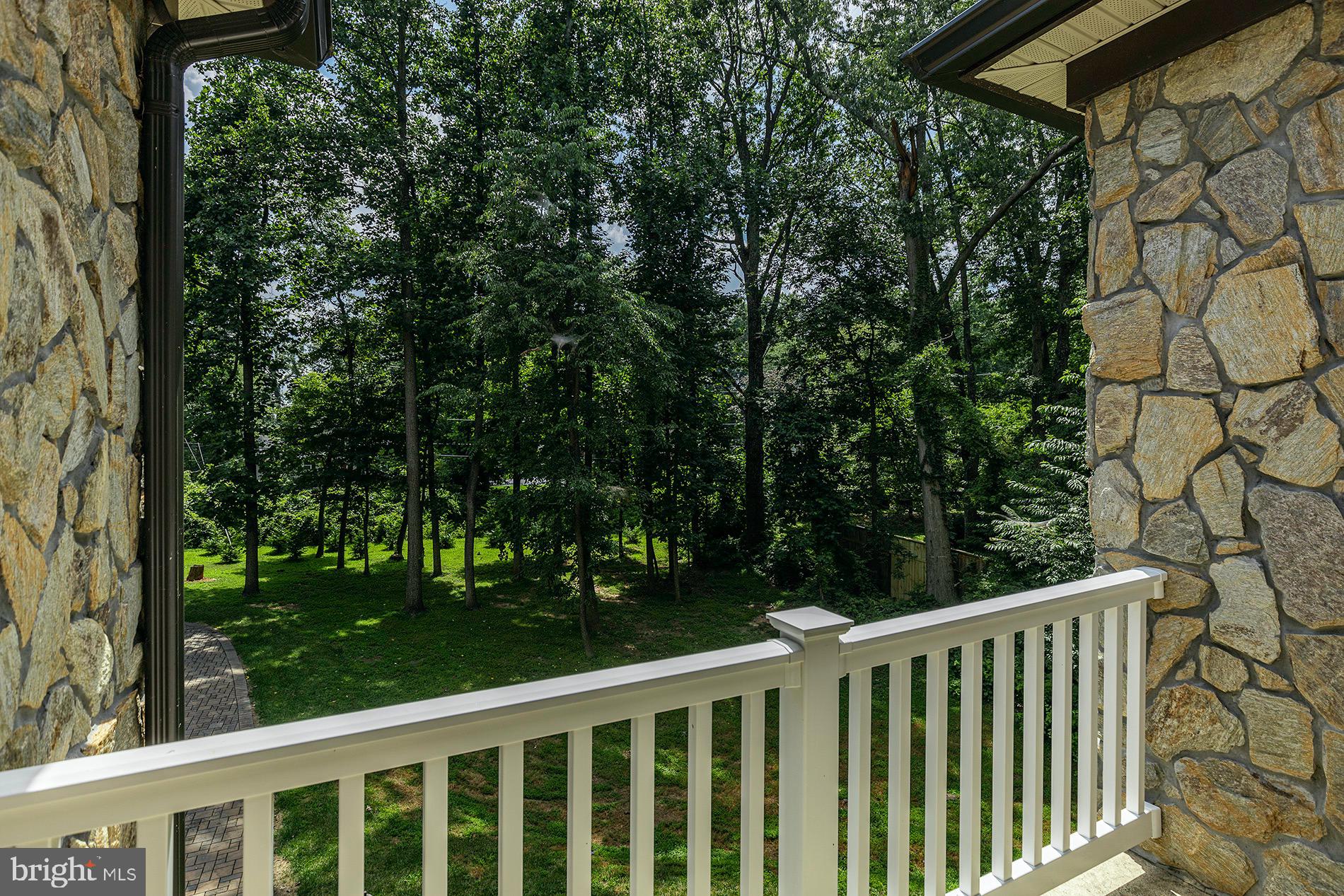 11932 Waples Mill Road Oakton, VA 22124 - Photo 23 of 64