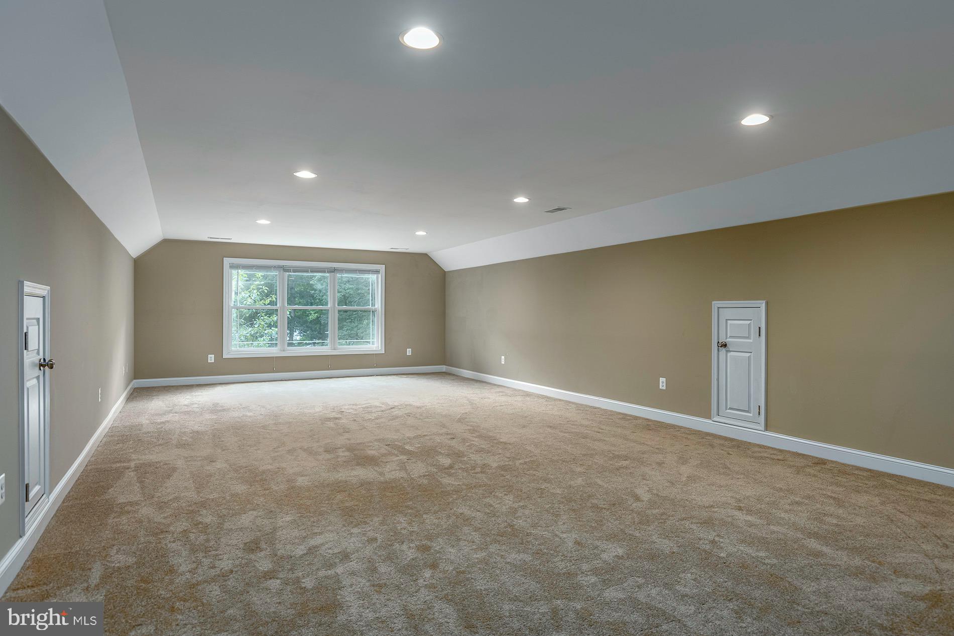11932 Waples Mill Road Oakton, VA 22124 - Photo 39 of 64