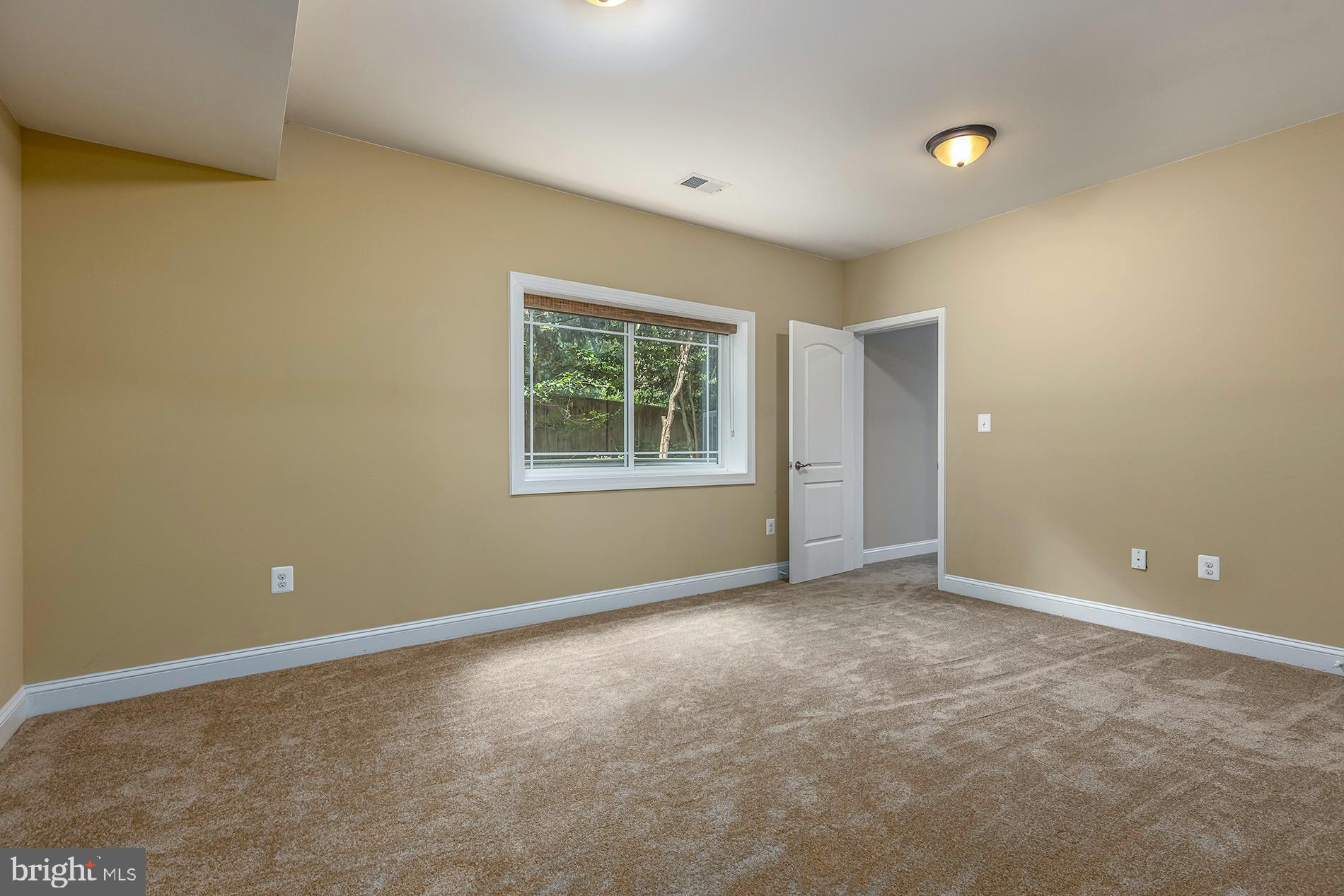 11932 Waples Mill Road Oakton, VA 22124 - Photo 45 of 64