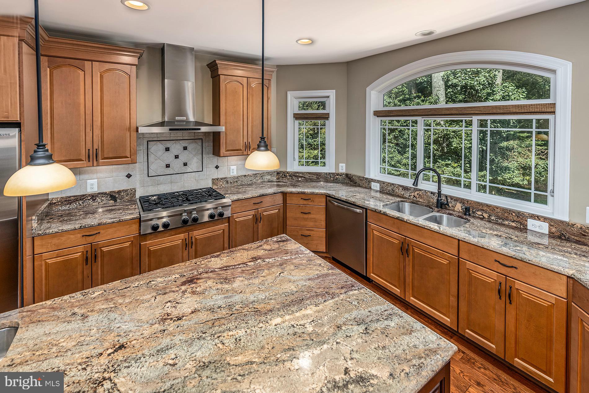 11932 Waples Mill Road Oakton, VA 22124 - Photo 10 of 64