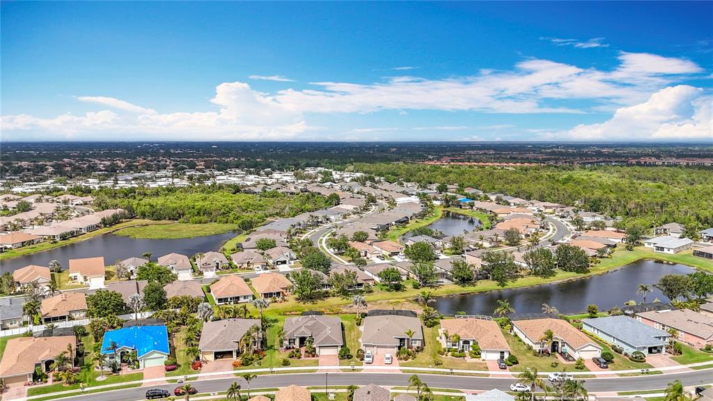 5384 Layton Drive Venice, FL 34293 - Photo 2 of 33