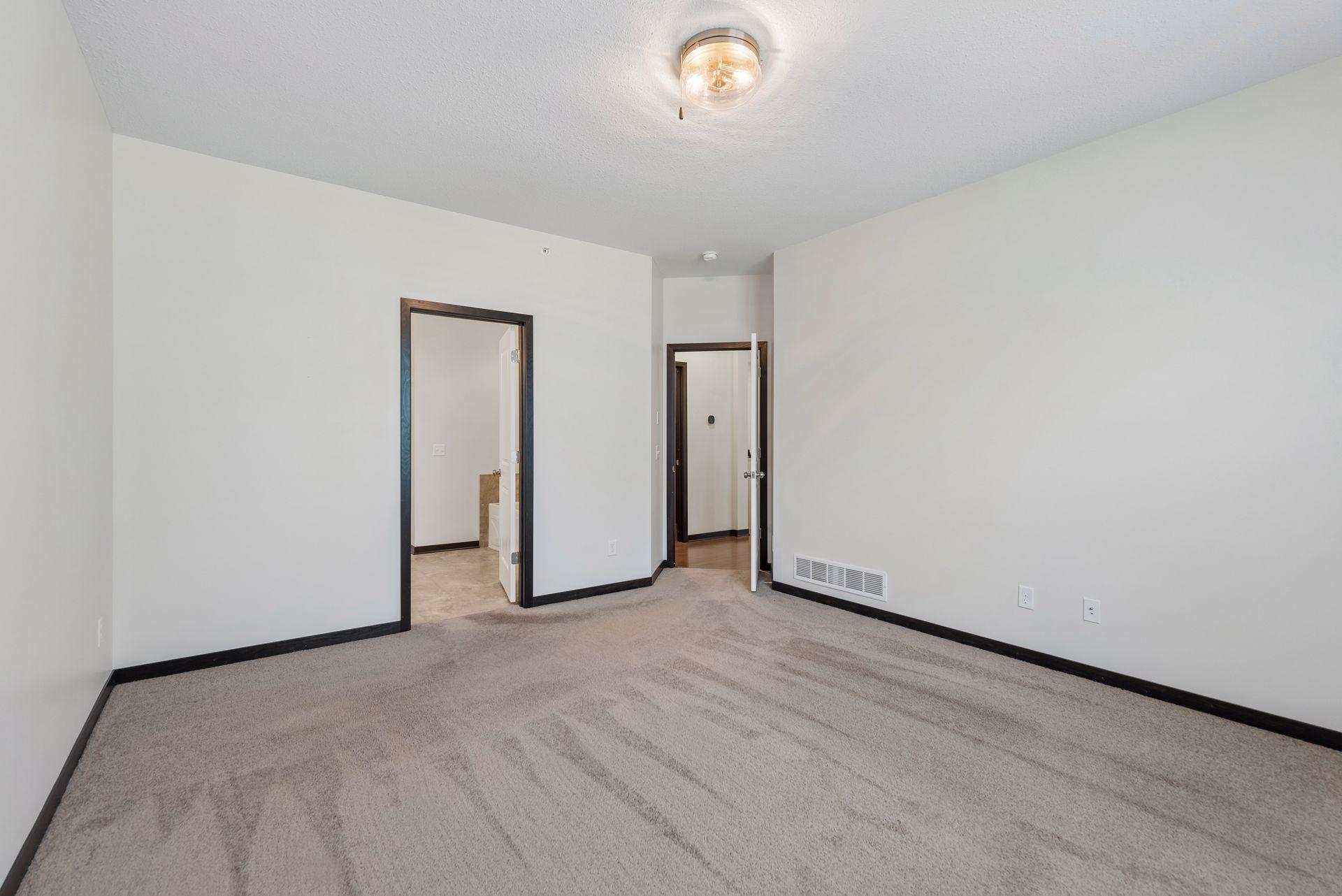 8652 Lake Riley Drive Chanhassen, MN 55317 - Photo 21 of 70
