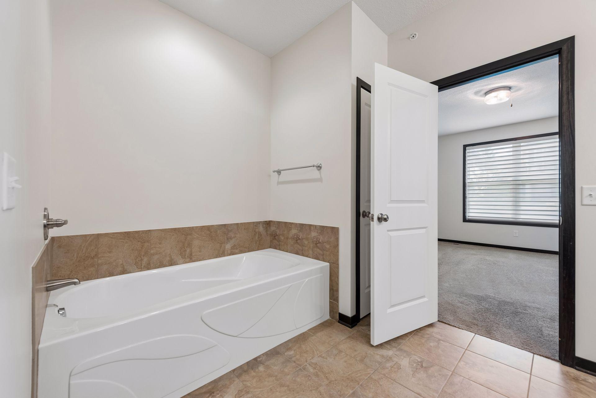 8652 Lake Riley Drive Chanhassen, MN 55317 - Photo 23 of 70