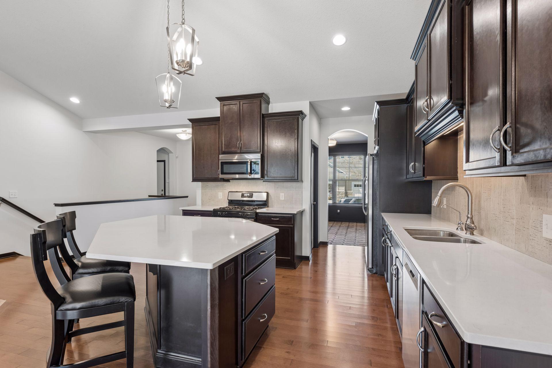 8652 Lake Riley Drive Chanhassen, MN 55317 - Photo 4 of 70