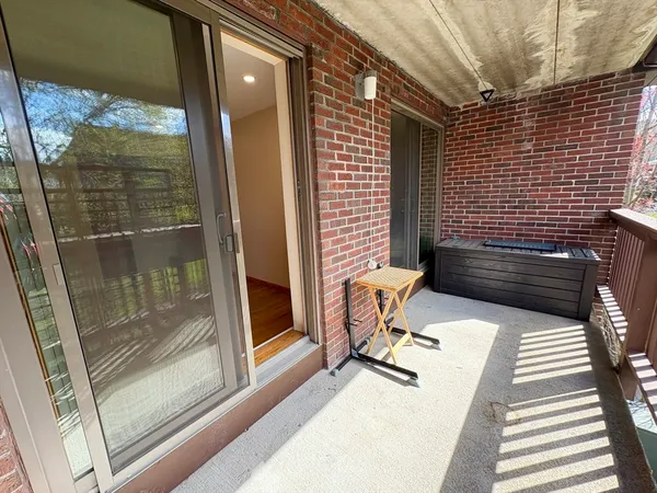 $2,200 | 140 Kenrick Street, Unit 21, Boston, MA 02135