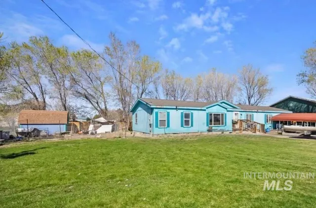 $265,000 | 1516 North 2290th Street East, Rogerson, ID 83302