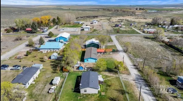 $250,000 | 1516 North 2290th Street East, Rogerson, ID 83302