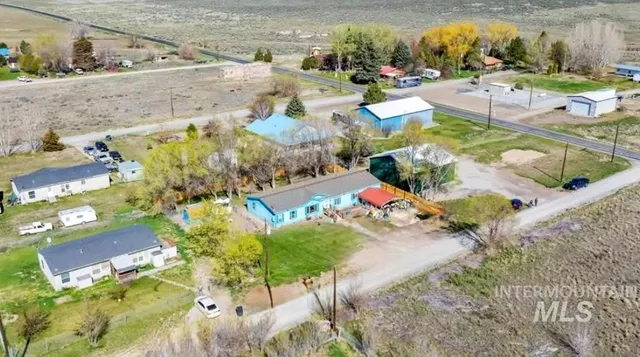 $265,000 | 1516 North 2290th Street East, Rogerson, ID 83302