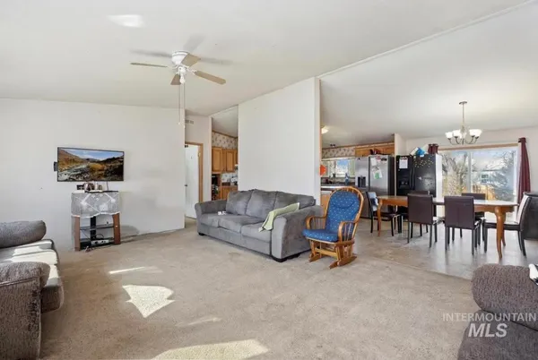 $250,000 | 1516 North 2290th Street East, Rogerson, ID 83302
